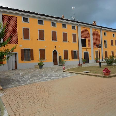 Agriturismo Monrabbioso Apartment Cereseto Exterior foto