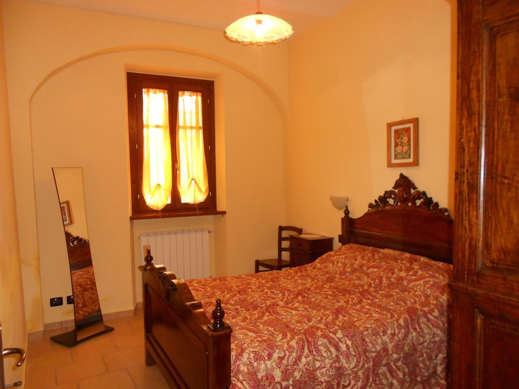 Agriturismo Monrabbioso Apartment Cereseto Cameră foto